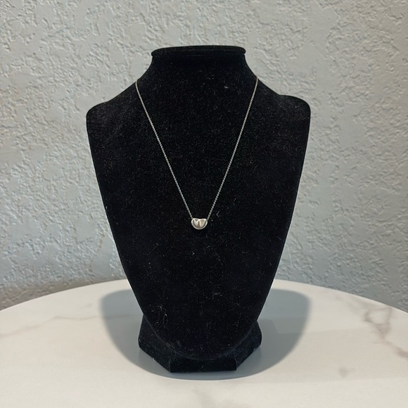 TIFFANY & Co. 925 Elsa Peretti Mini Bean Pendant Necklace - Picture 1 of 7